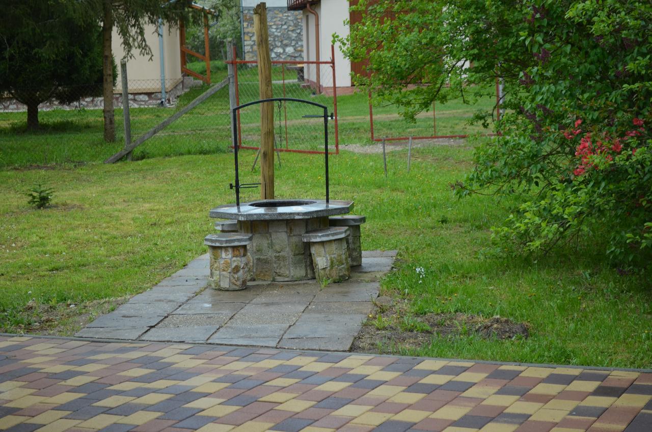 Örömvölgy Vendégház Bozsva Esterno foto